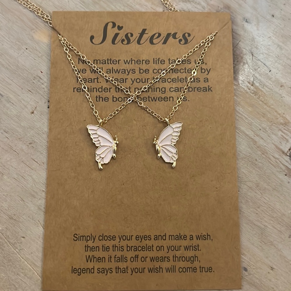 Sisters necklace set comes on cute card with sister quote